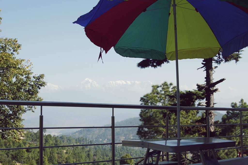 Hotel Hill Palace Kausani Extérieur photo